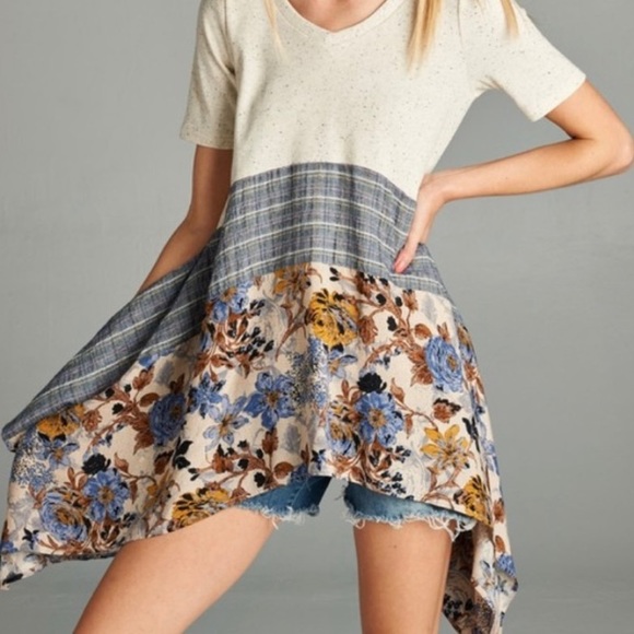 Boho Plaid and Floral Top - Picture 2 of 10